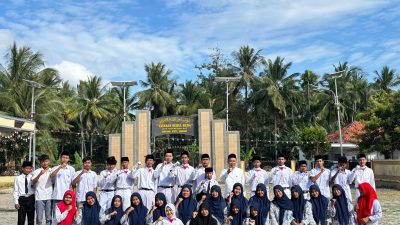 Dalam Rangka HUT Kemerdekaan RI Ke-80 Madrasah Nurul Huda Gingging Bluto Sumenep melaksanakan Upacara Bendera 17 Agustus 2025