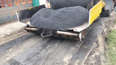 Proyek Hotmix Peningkatan Jalan di Situbondo Disorot: Diduga “Aspal Tipis” dan Tak Sesuai Kontrak