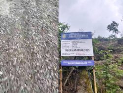 Telan Anggaran 450 Juta, Proyek Jalan di Asembagus Dinilai “Jauh dari Harapan”
