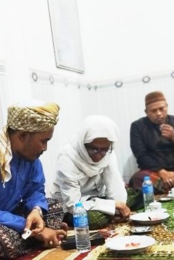 Raden Mas KH. Abdul Hamid Roqib di Haflatul Imtihan Yayasan Hayatul Mursyidin Berpesan : Ilmu Tanpa Barokah Takkan Berdampak